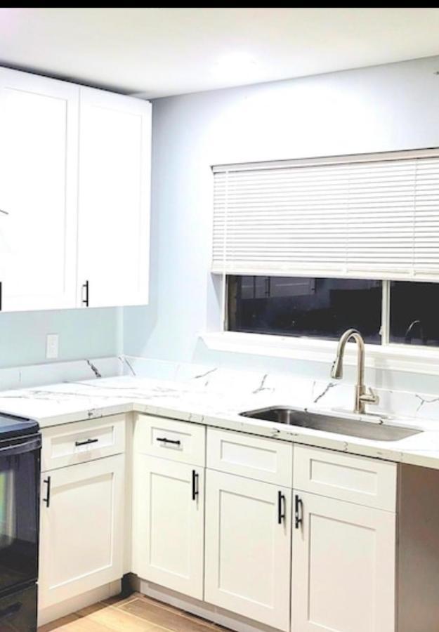 77072 New Remodeled Cute Townhome Sw Houston Exterior foto